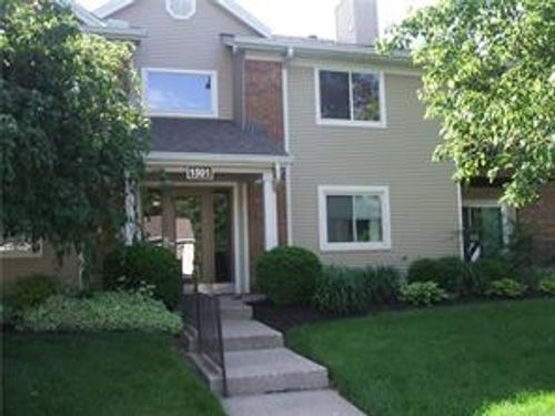 04-1501 Lake Pointe Way, Centerville, OH, 45459-5831 | Card Image