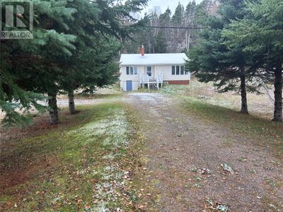 92 Main St, House other with 3 bedrooms, 1 bathrooms and null parking in Lewisporte NL | Image 2