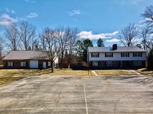 1126 Wauwatosa Rd, Cedarburg, WI, 53012 | Card Image