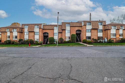 107 Edison Glen Ter, Edison, NJ, 08837-2921 | Card Image