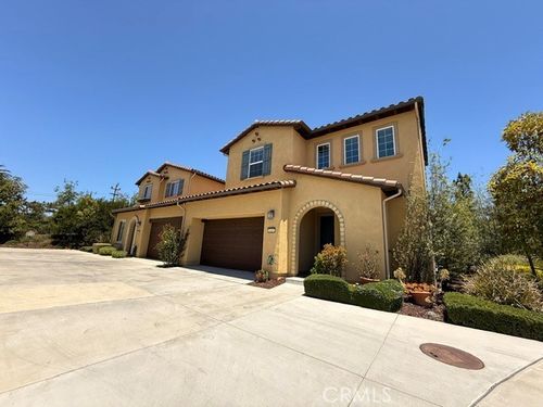 629 Agapanthus, Santa Maria, CA, 93455 | Card Image