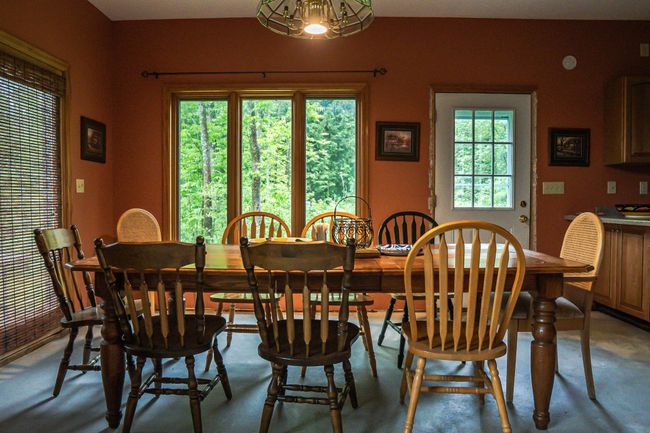 Dining.jpg | Image 8