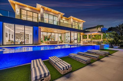 408 Coral Way, Fort Lauderdale, FL, 33301-2526 | Card Image