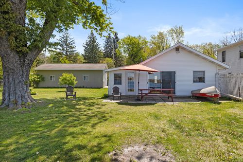 11334 E Shore Drive, Barry Township, MI, 49046 | Card Image
