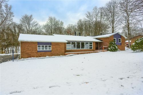 212 Ridgeway Dr, Baden, PA, 15005-2424 | Card Image