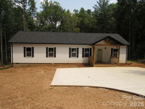 92 Saint Charles Ct, Hickory, NC, 28601-9343 | Card Image