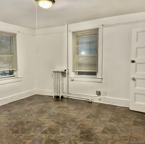 248 Lawrence Ave, Lawrence, NY, 11559-1208 | Card Image