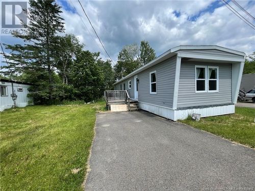 16 Canvas Back Way, Lincoln, NB, E3B7E9 | Card Image