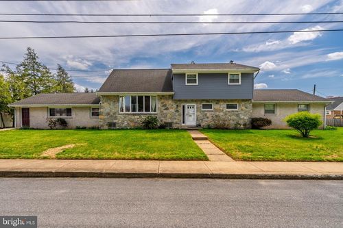 270 Elizabeth St, LANDISVILLE, PA, 17538-1215 | Card Image