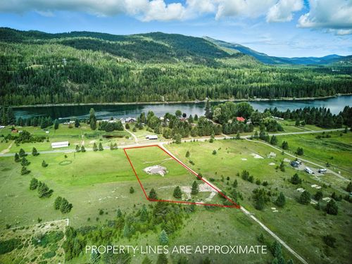 367 Larch Ln, Cusick, WA, 99119-9738 | Card Image