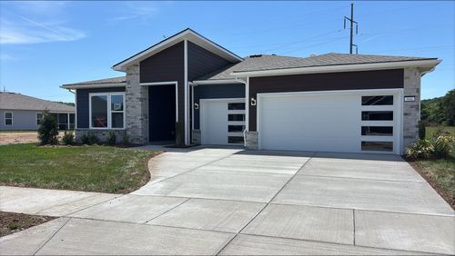 900 Bur Oak Rd, Lebanon, TN, 37090-2239 | Card Image