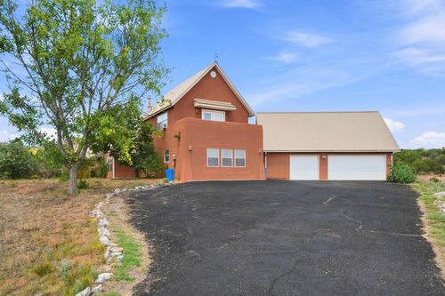 3 Vista Dr, Edgewood, NM, 87015-8764 | Card Image