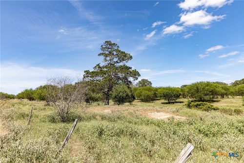 000 County Road 132, Hallettsville, TX, 77964 | Card Image
