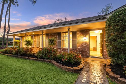 9222 Bronco Dr, Houston, TX, 77055-4504 | Card Image