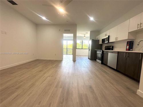 304-20 Ne 19th Ave, Pompano Beach, FL, 33060 | Card Image