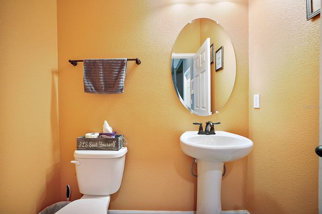 Guest 1/2 bath | Image 24