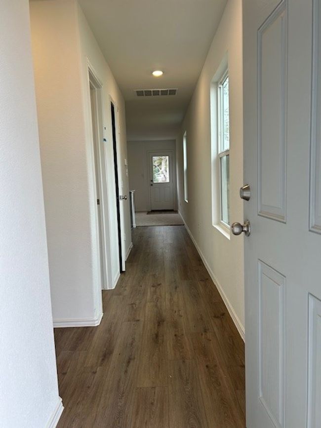 45 Trinity Cir, House other with 3 bedrooms, 3 bathrooms and null parking in Lockhart TX | Image 5
