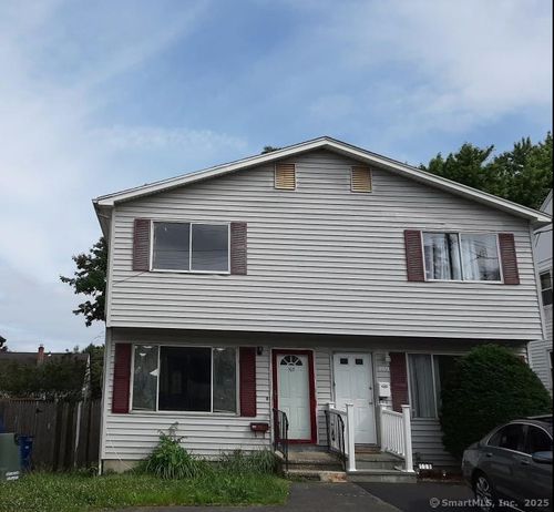 107 Robin St, Bridgeport, CT, 06606-4400 | Card Image