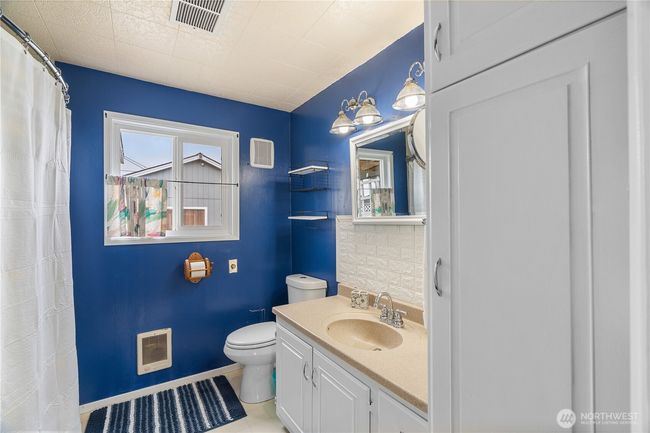2300 W 2 Nd St, House other with 2 bedrooms, 1 bathrooms and 2 parking in Aberdeen WA | Image 14