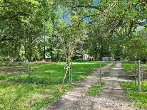 103 Lone Pine Dr, Huffman, TX, 77336-3220 | Card Image