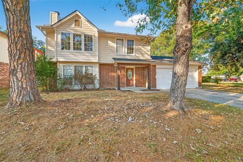 5122 Verdenbruk Dr, Houston, TX, 77066-4520 | Card Image