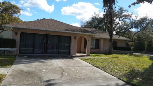 8185 Omaha Cir, Spring Hill, FL, 34606-5152 | Card Image
