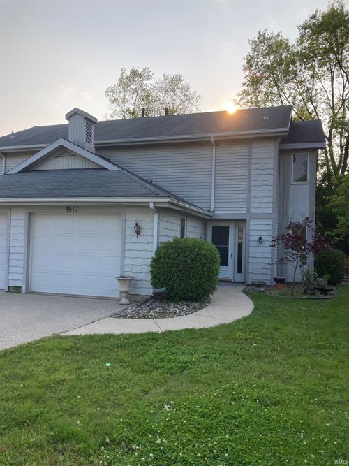4517 Brookshire Cir, Fort Wayne, IN, 46835-4434 | Card Image