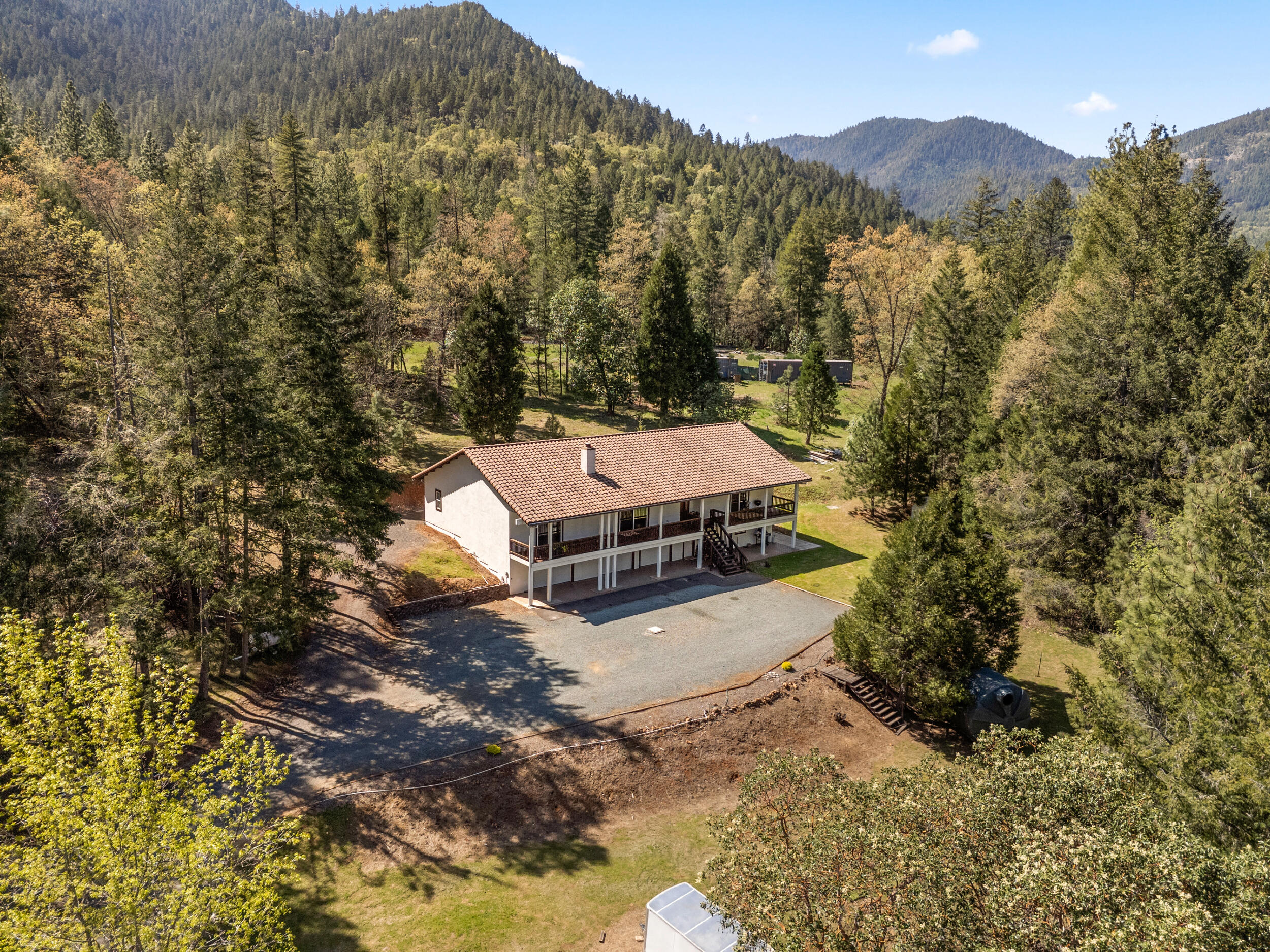 Residential in Rogue River