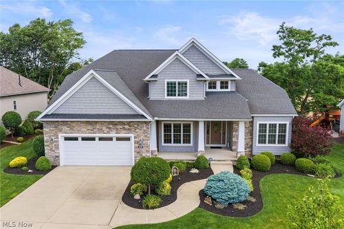 318 Edenmore St, Wadsworth, OH, 44281-6256 | Card Image