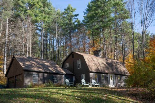 45 Warner Lane, Hartford, VT, 05059 | Card Image