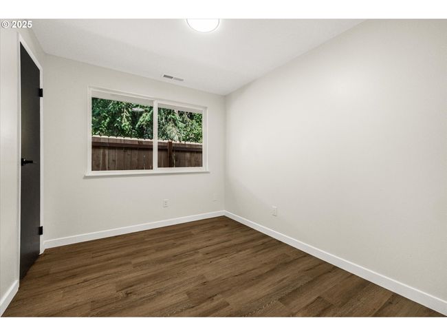 50 Nw 180 Th Ave, House other with 4 bedrooms, 2 bathrooms and 1 parking in Beaverton OR | Image 31