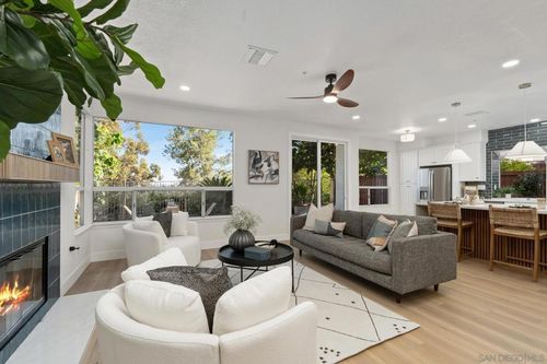 2115 Valley Rim Gln, Escondido, CA, 92026-3838 | Card Image