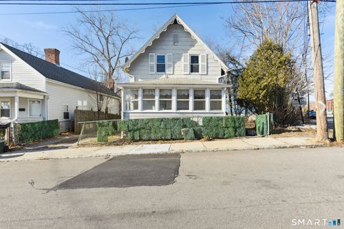 31 Grand St, New London, CT, 06320-5033 | Card Image