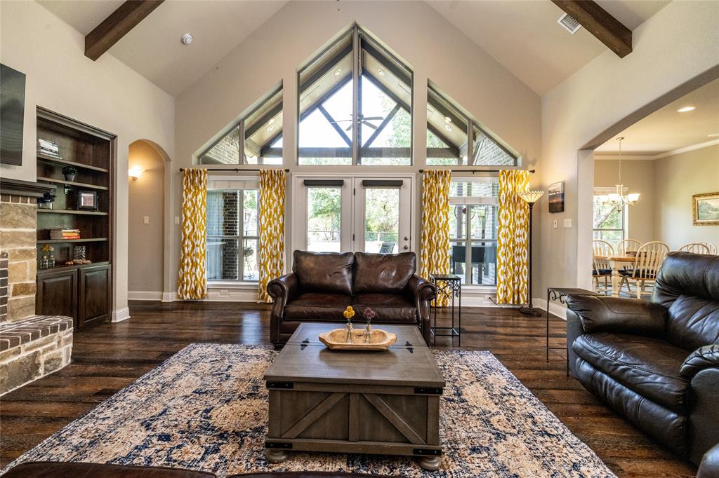 Adams Ln, Azle, TX 76020