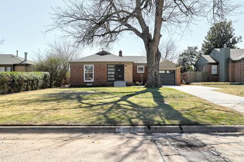 1106 Fenwick Pl, Nichols Hills, OK, 73116-6410 | Card Image