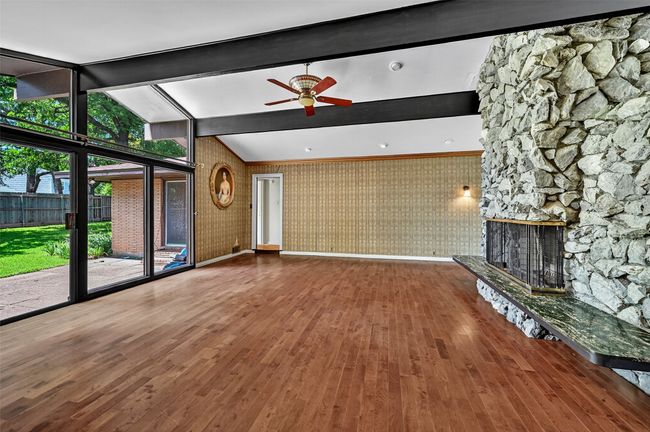 1201 Dundale Cir, House other with 2 bedrooms, 3 bathrooms and null parking in Sherman TX | Image 9