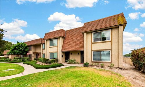 8635 York Cir, La Palma, CA, 90623-2335 | Card Image