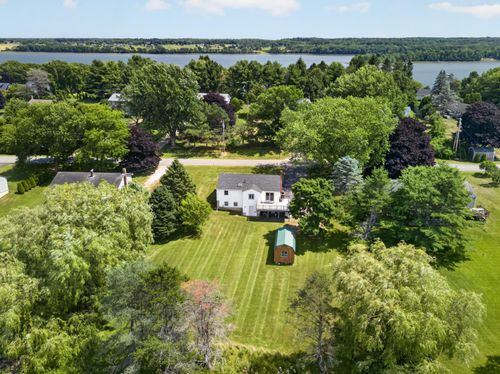 33 Sunset St, Thomaston, ME, 04861-3510 | Card Image