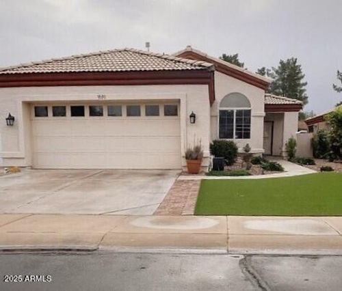 2059 E Huron Ct, Gilbert, AZ, 85234-8005 | Card Image