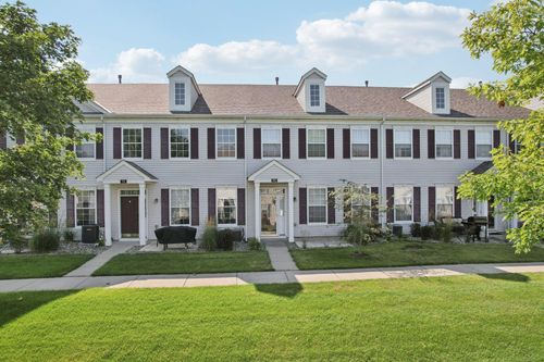 721 Cobblestone Way, Shakopee, MN, 55379-4532 | Card Image