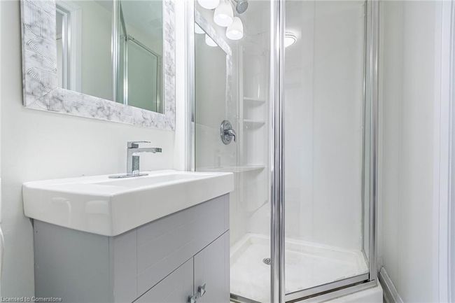135 East Ave N, House other with 3 bedrooms, 2 bathrooms and 2 parking in Hamilton ON | Image 17