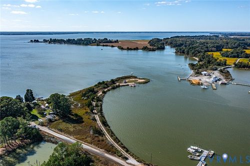 2924 Simonson Rd, Farnham, VA, 22460-2213 | Card Image