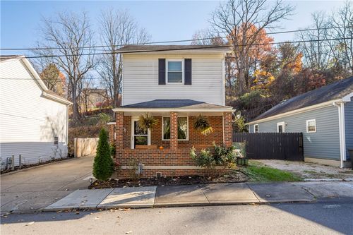 523 Park Ave, Canonsburg, PA, 15317-3772 | Card Image