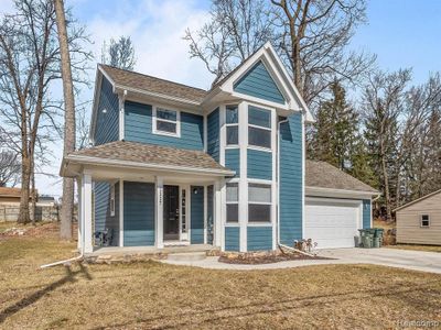 1117 Forest Lake Blvd, Home with 3 bedrooms, 2 bathrooms and null parking in Orion Twp MI | Image 2