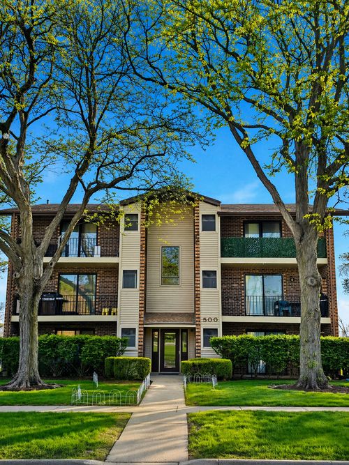 100-500 Valley Dr, Naperville, IL, 60563-2997 | Card Image