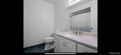 23414 Middlebelt Rd, Farmington Hills, MI, 48336-2902 | Card Image