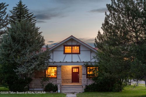 290 N 1st St, Driggs, ID, 83422-5109 | Card Image