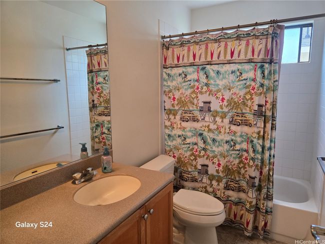Main level full bath | Image 8