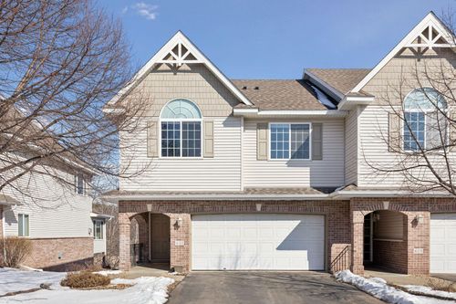 621 Crane Creek Ln, Eagan, MN, 55121-2377 | Card Image