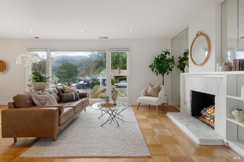 40 Hacienda Court, San Rafael, CA, 94901 | Card Image